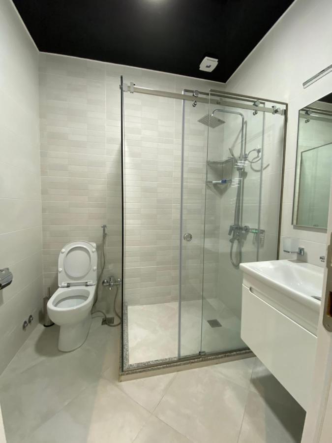 Dar Tower'S Cozy Apartment Батуми Экстерьер фото
